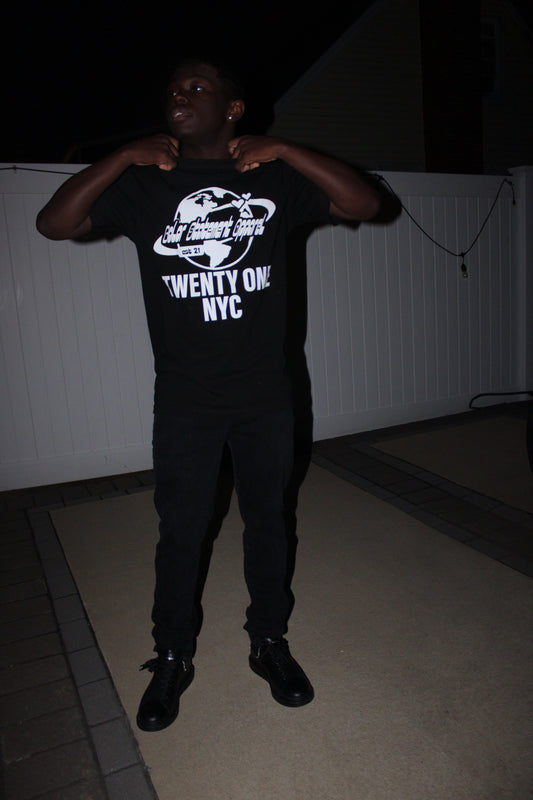 BLACK TWENTY1NE TEE